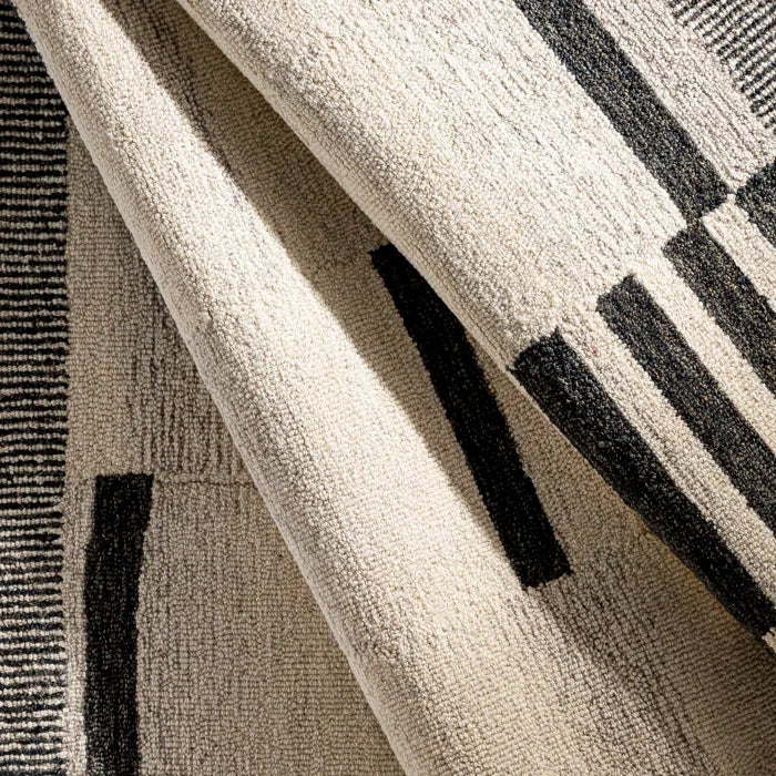 Uptown Hand Tufted Wool Geometric Indoor Rug