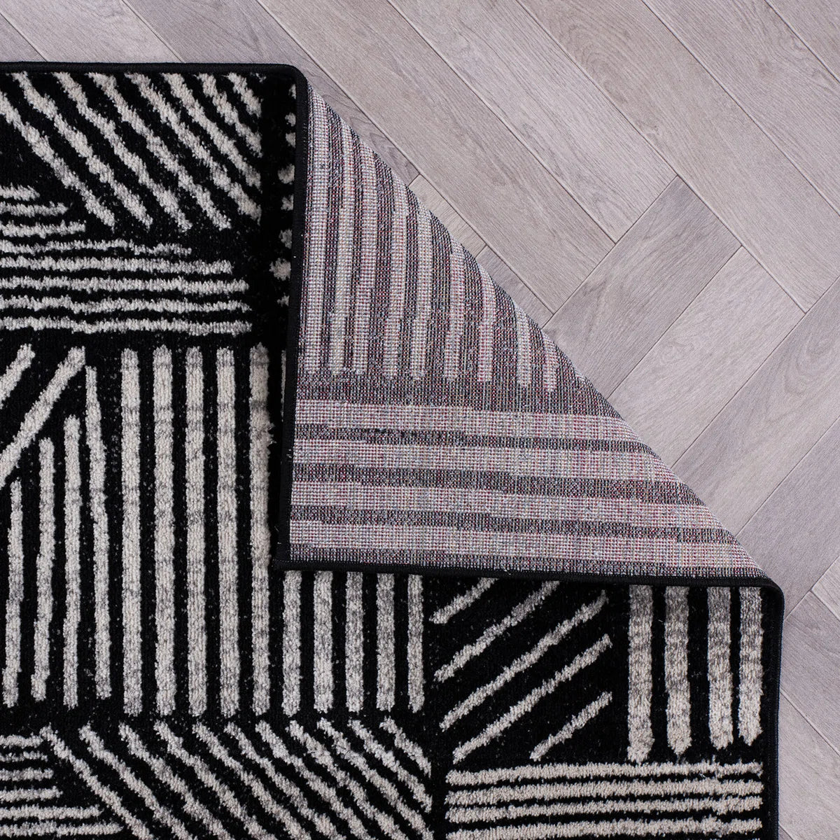 Rambo Geometric Black/Ivory Area Rug